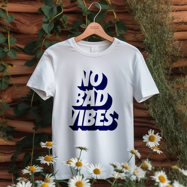 shirt donna personalizzata no bad vibes logigadget